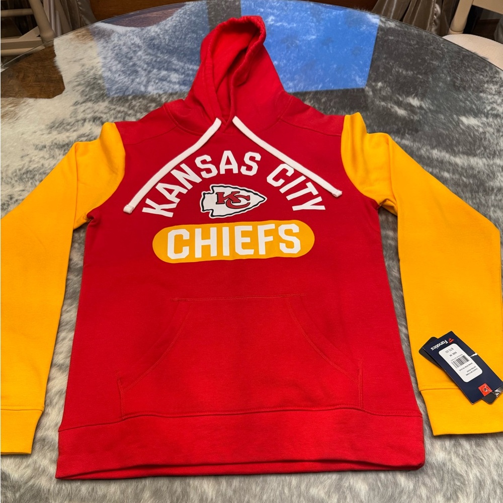 MWT Fanatics Officially Licensed Medium Kansas City Chiefs Pull Over Hoodie (M)